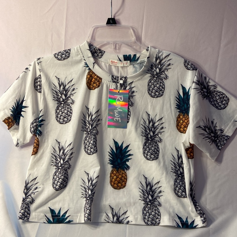 Romwe‎ pineapple crop top